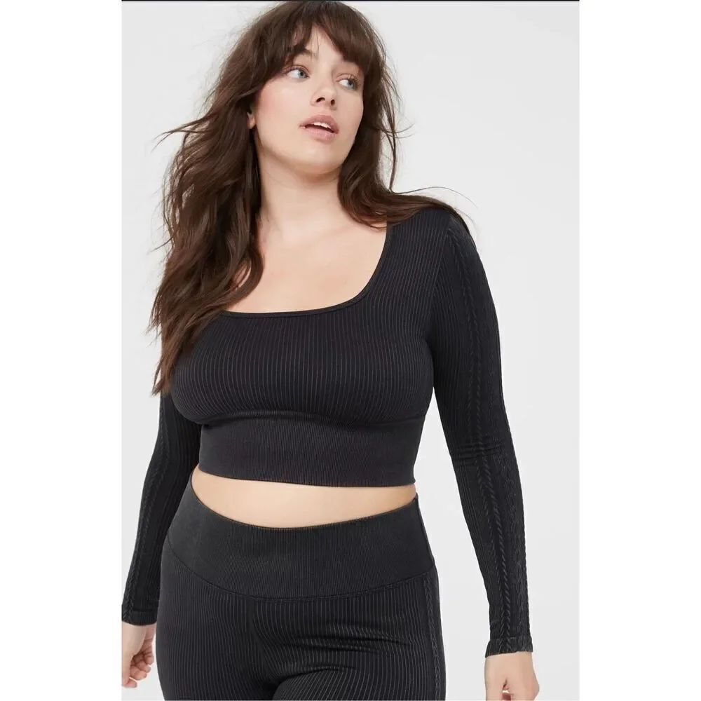 Aerie NWT sz XS Seamless Cable Square Neck top